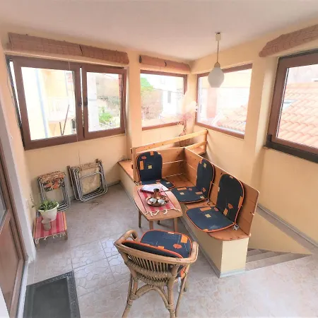 Сasa de vacaciones Una's House Of Joy *